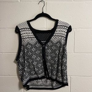 Vintage black and white Nordic printed sweater vest